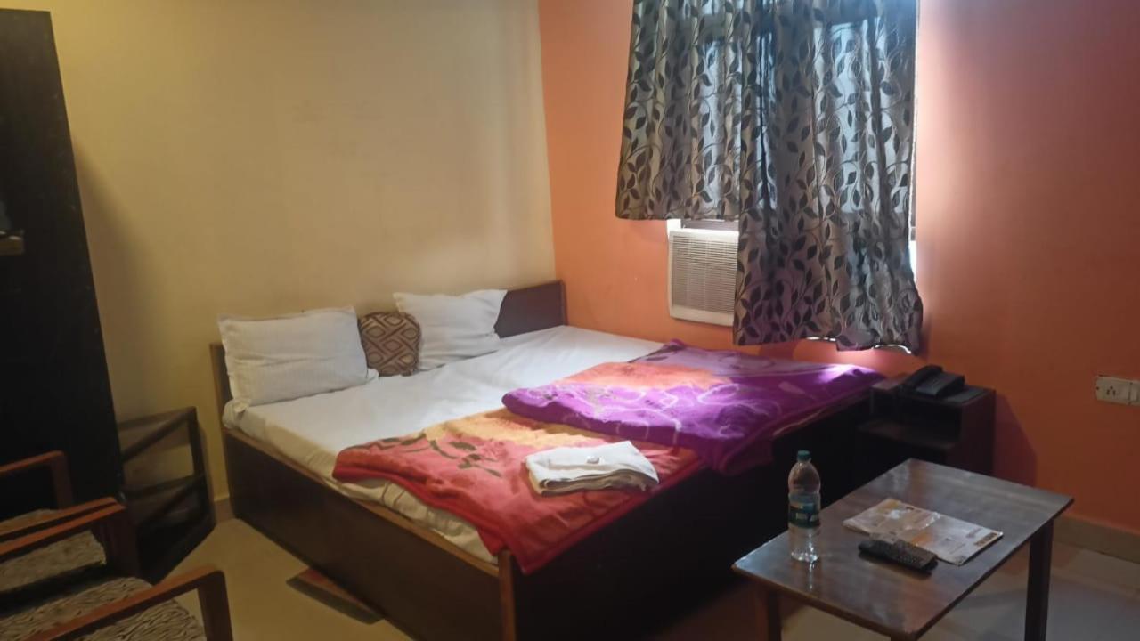 Hotel Shyam Utsav Mirzapur Luaran gambar